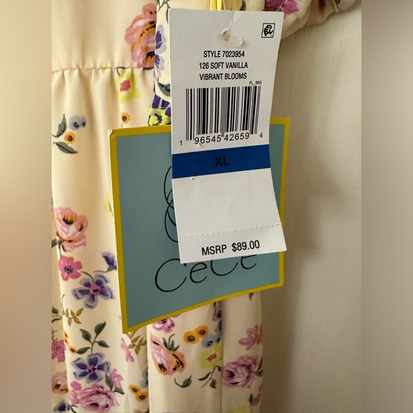 Cece Short Sleeved Babydoll Dress in Soft Vanilla - Picture 4 of 6